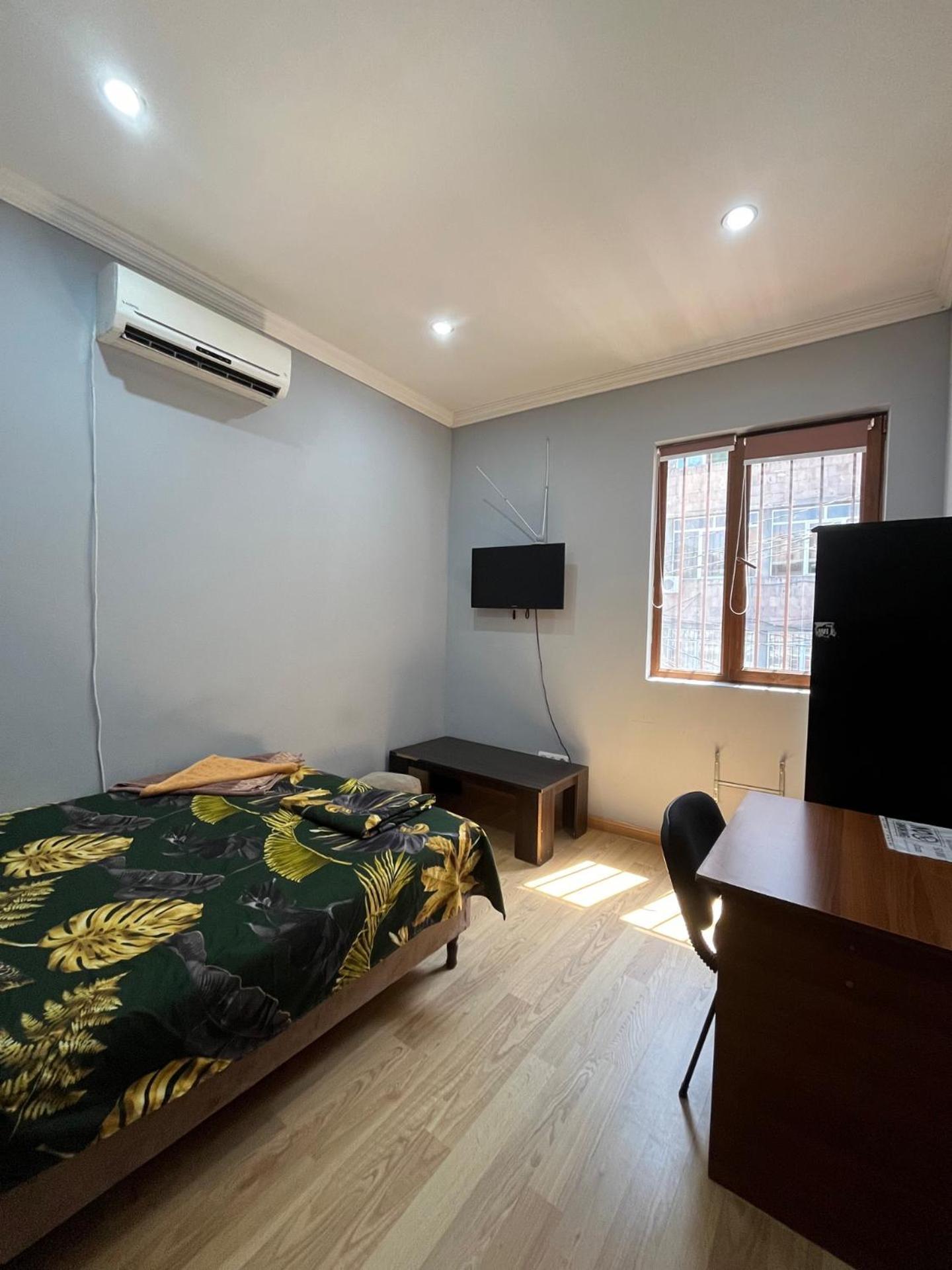 Komitas Avenue Affittacamere 3*