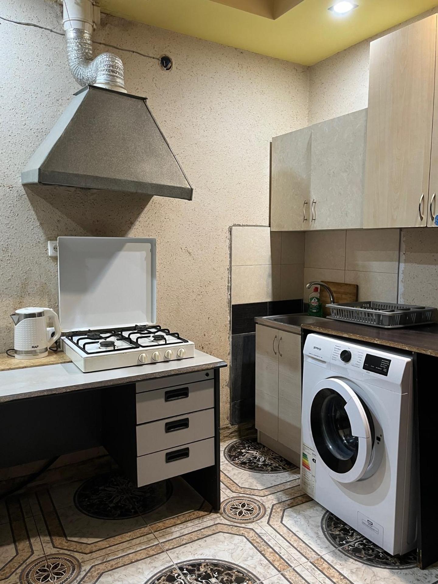 Affittacamere Komitas Avenue 3*