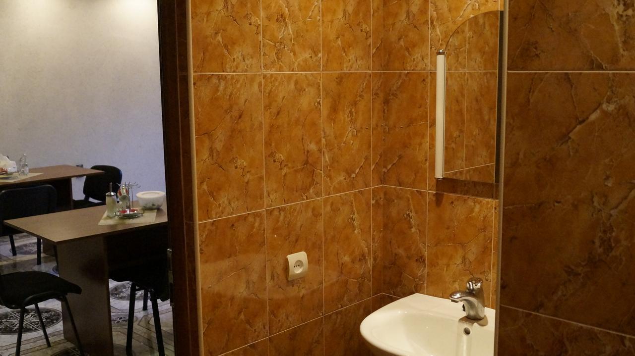 Komitas Avenue 3*